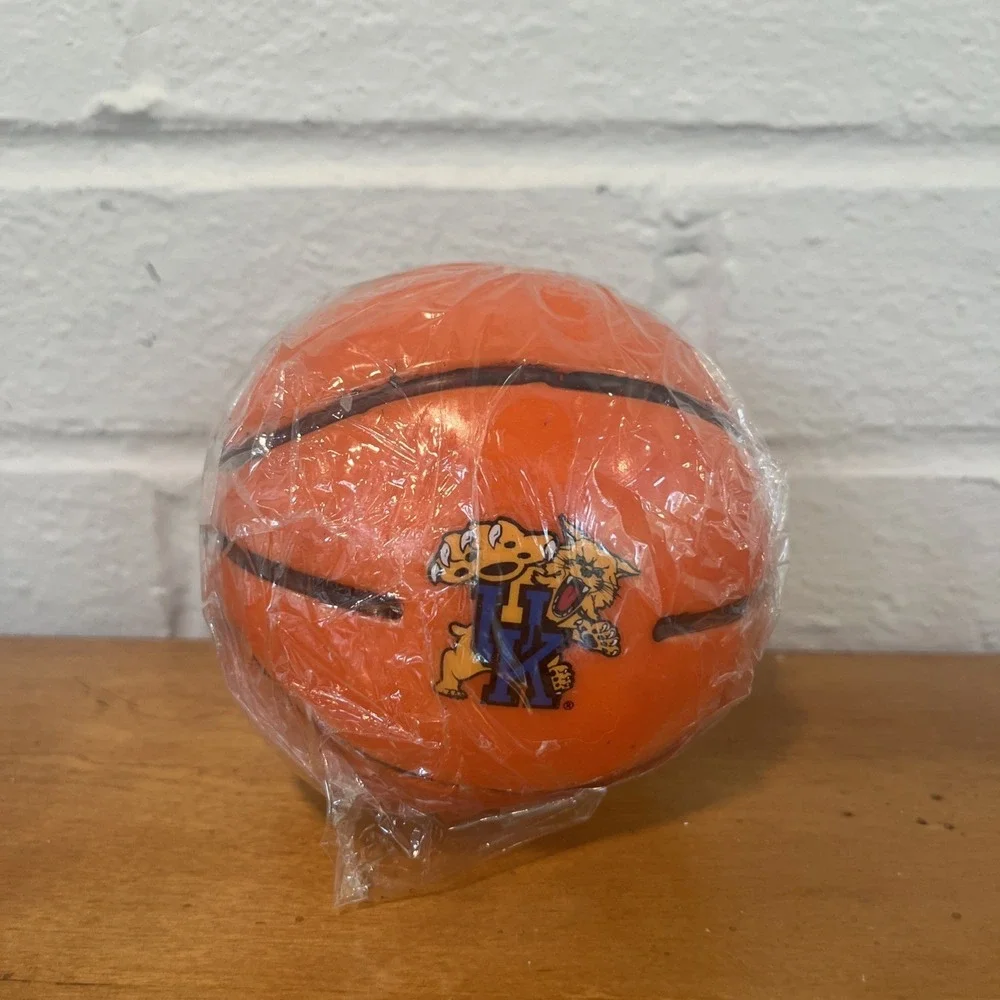 University Of Kentucky Wildcats Basketball Candle